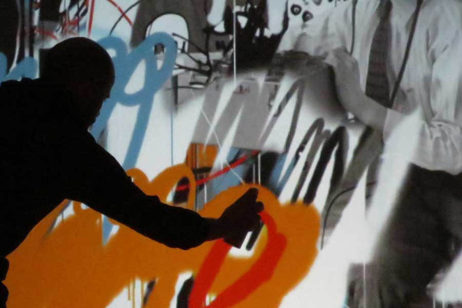 Graffiti numérique - Animation digitale pour événement - bombe de peinture numérique