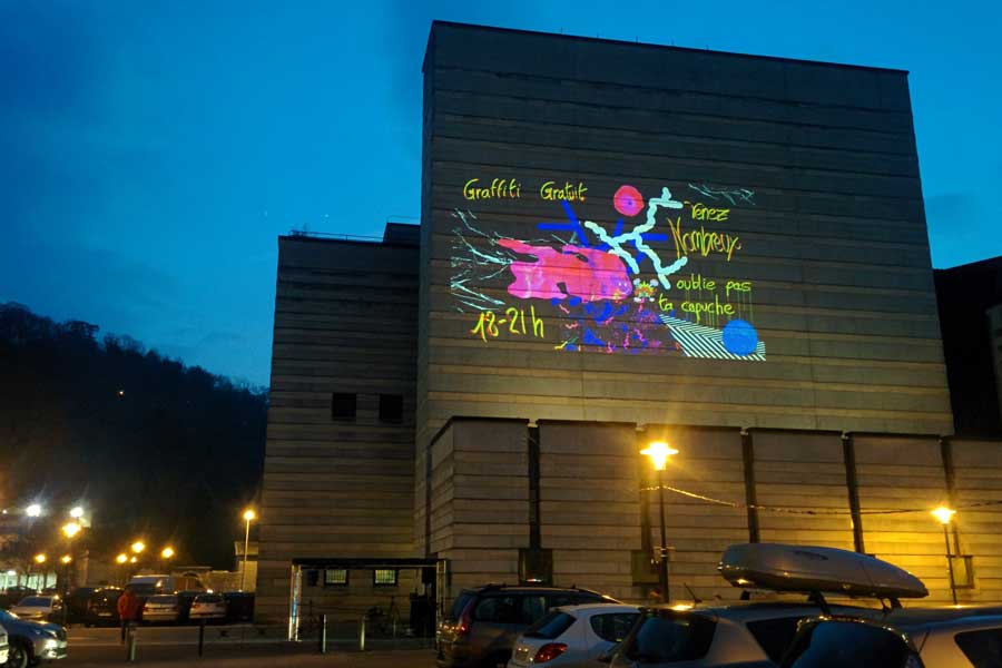 Graffiti numérique - Animation digitale pour événement culturel - Graffiti digital monumental - façade bâtiment