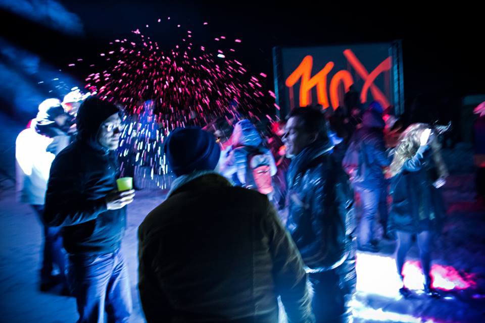 Soirée en station de ski avec graffiti digital - La Féclaz